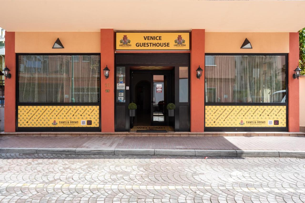 Camelia Rooms Venice Guesthouse Mestre Esterno foto