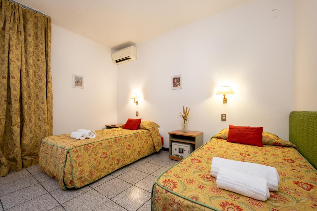 Camelia Rooms Venice Guesthouse Mestre Esterno foto