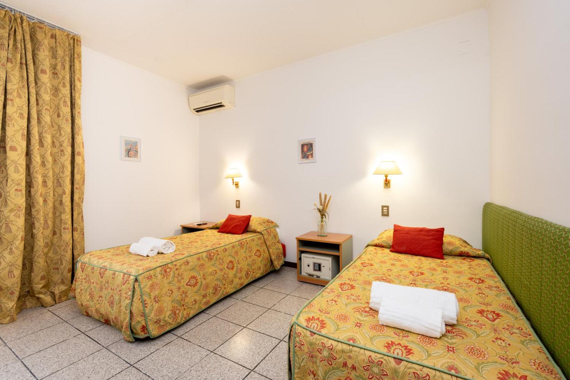 Camelia Rooms Venice Guesthouse Mestre Esterno foto