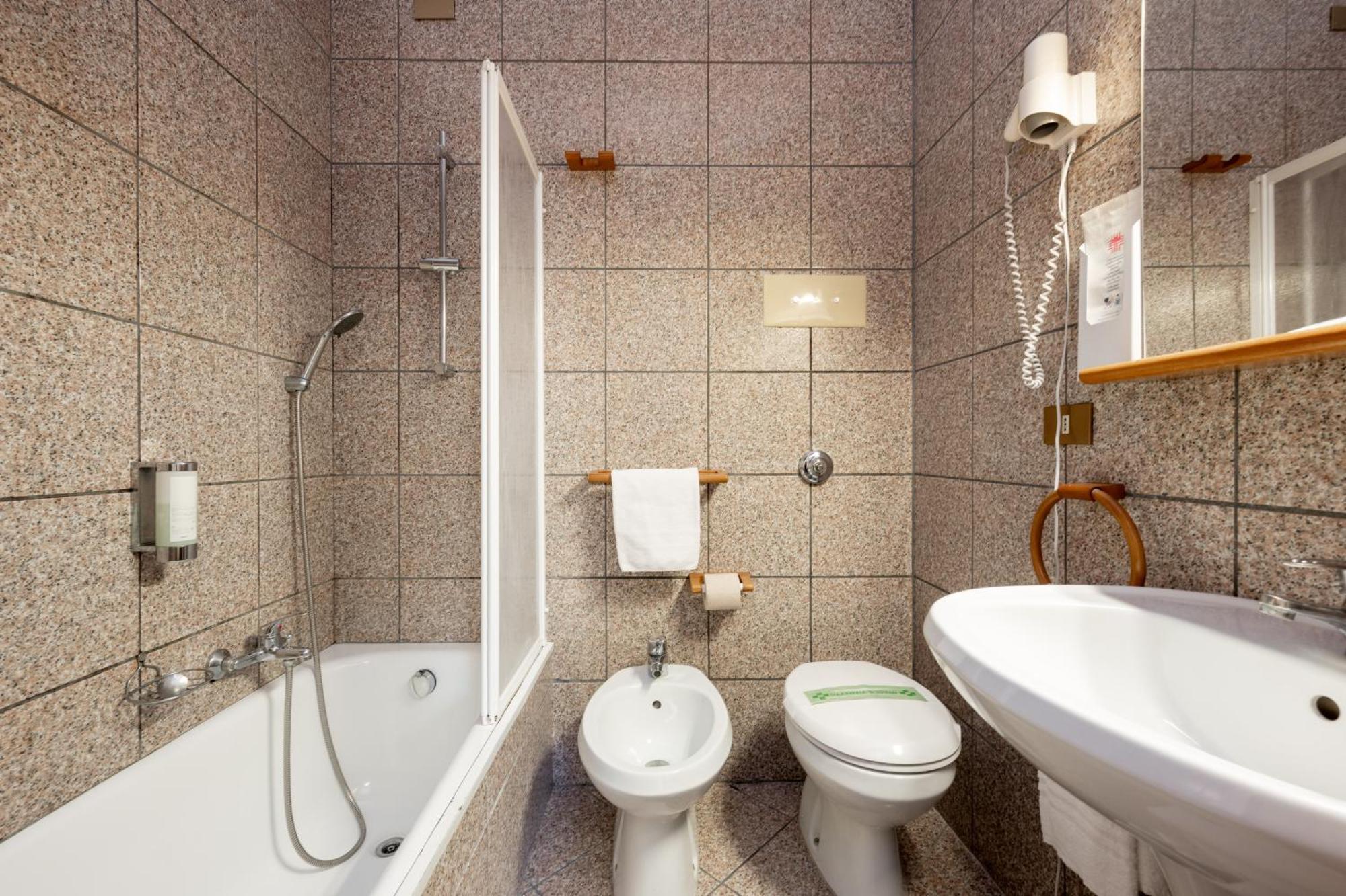 Camelia Rooms Venice Guesthouse Mestre Esterno foto